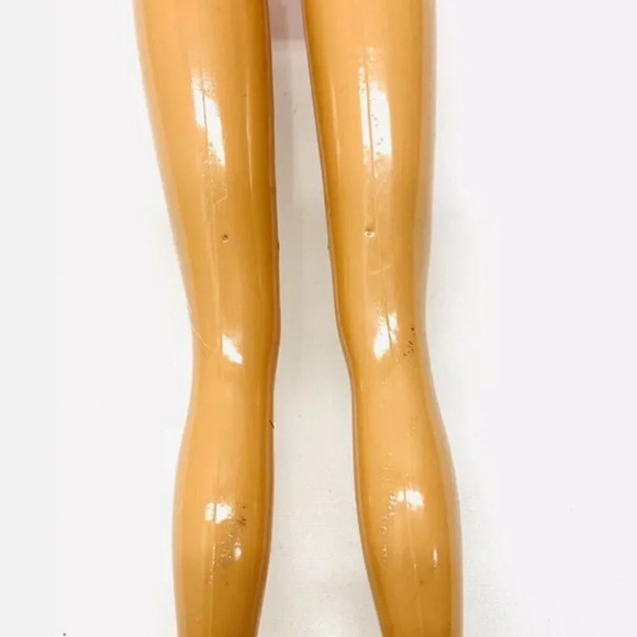 MATTEL BARBIE Doll Blond Hair Blue Eyes Earrings Two Piece Outfit 12" Tall Used - Picture 9 of 11